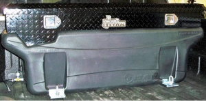 Titan Fuel Tanks - Titan Fuel Tanks Compact Locking BLACK Aluminum Diamond Plate toolbox secures two compartments (9901180)